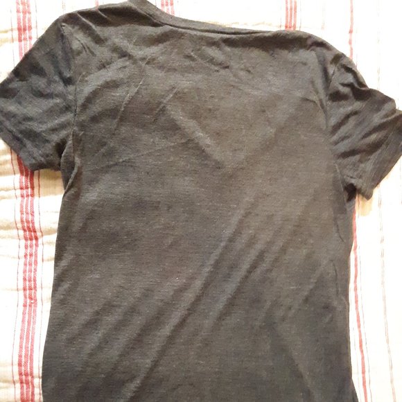 REDUCED! NEW Nordstrom BP Dark Grey V neck tee XS - Picture 3 of 3